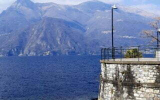 Varenna, lago di Como - sul bellissimo lungolago
