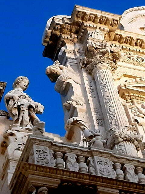 Lecce - il centro storico intriso di barocco